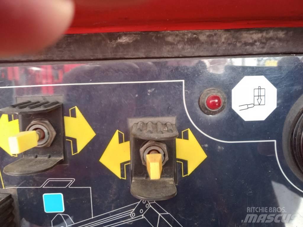 JLG M 600 JP Teleskopske dvižne ploščadi