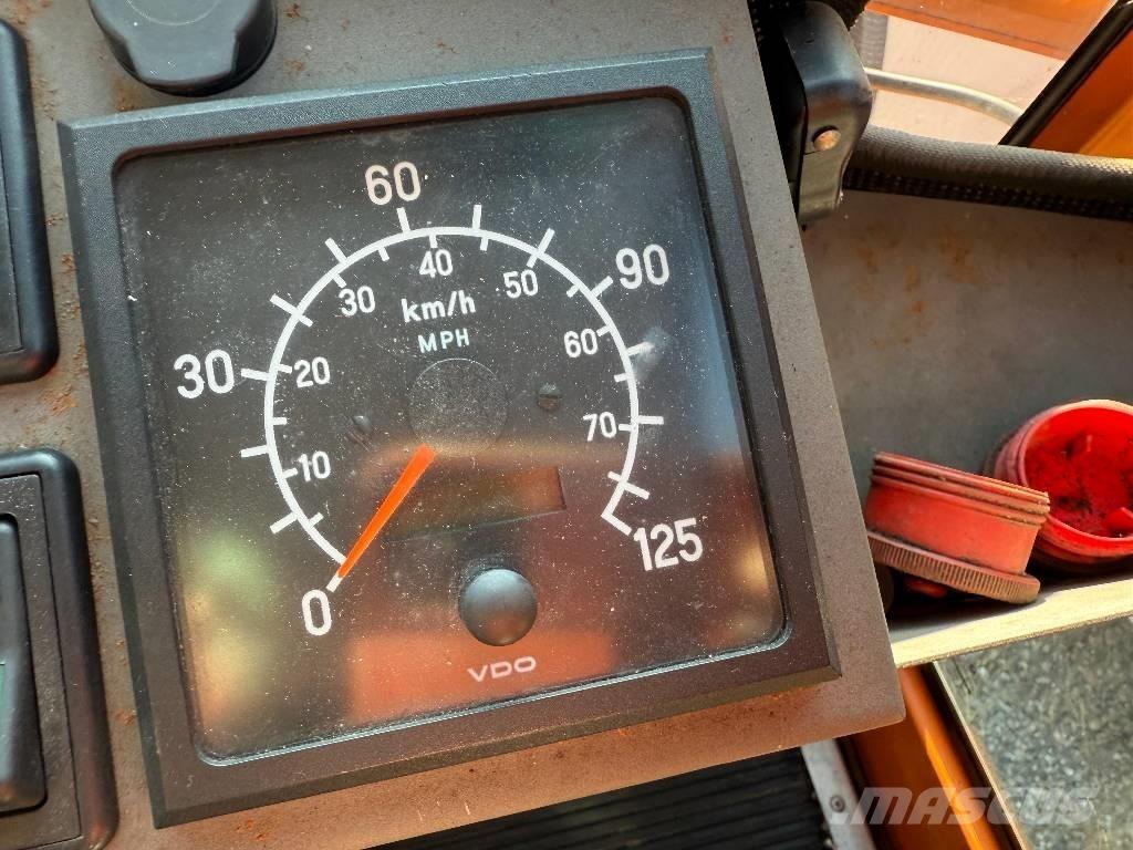 Hansa APZ 1003 Vozila za prevoz delovne opreme