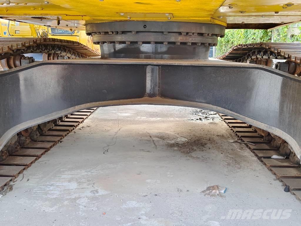 Komatsu PC 220-7 Bagri goseničarji
