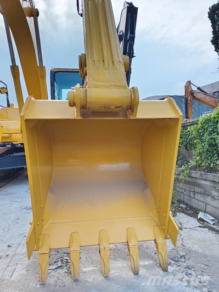 Komatsu PC 220-7 Bagri goseničarji