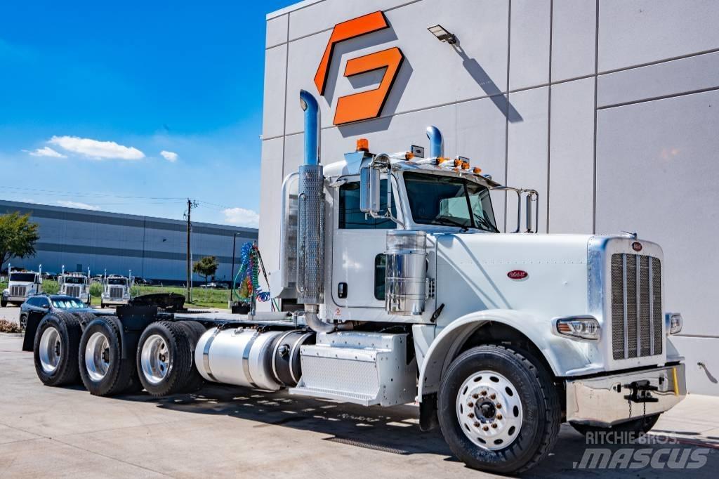 Peterbilt 388 Vlačilci