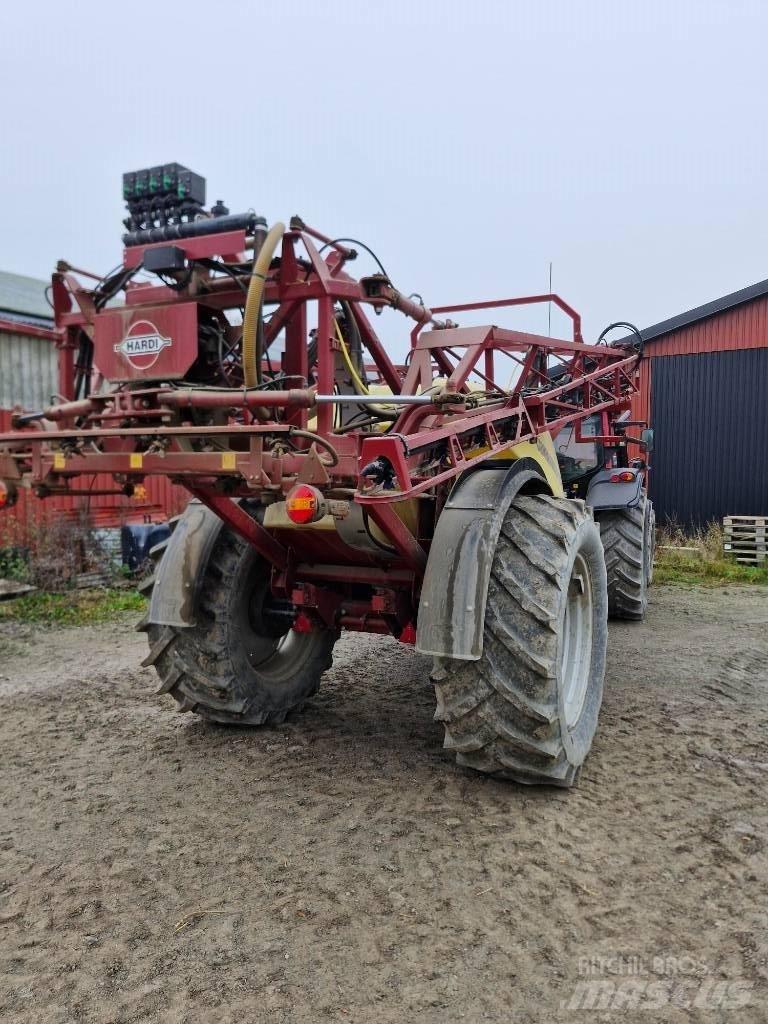 Hardi Commander 3200 Vlečne škropilnice