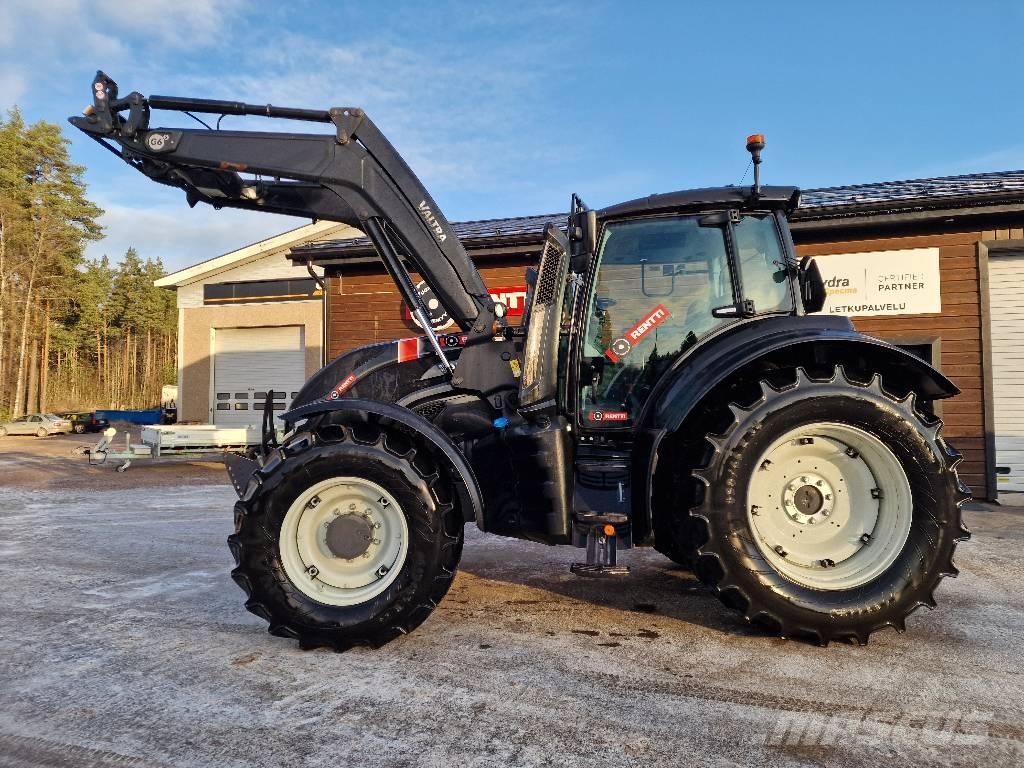 Valtra T 145 Active Traktorji