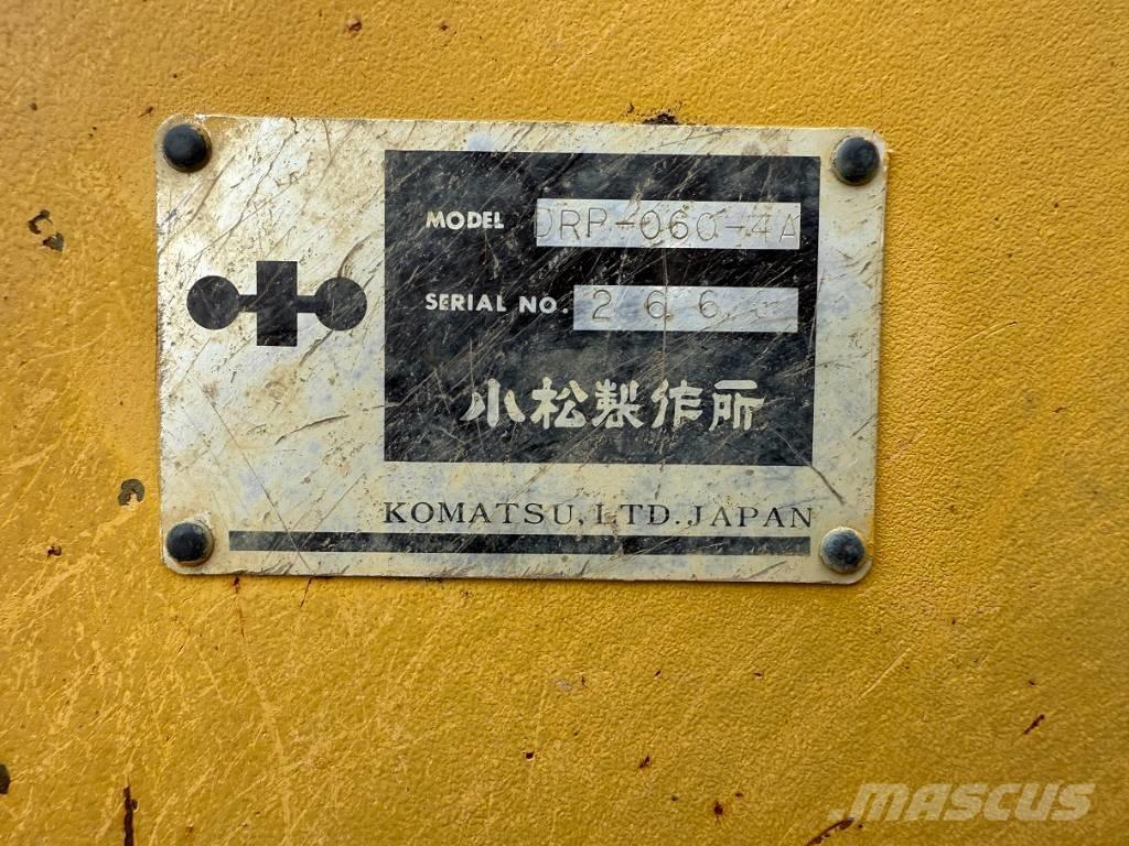 Komatsu D 65 PX-12 Buldožerji goseničarji