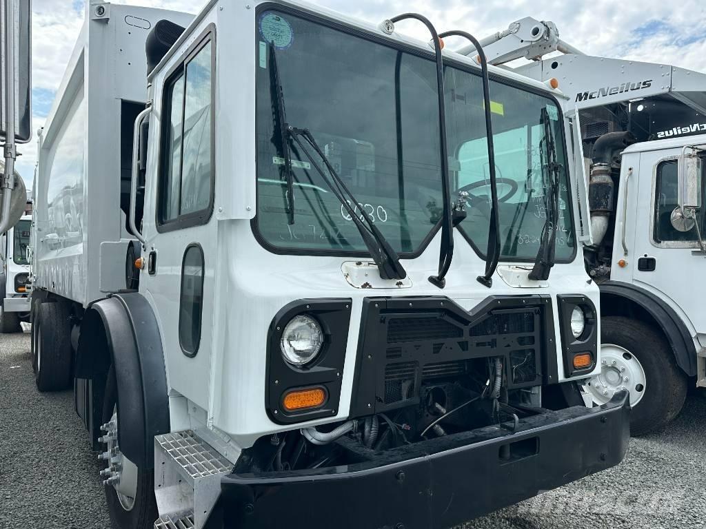 Mack MRU 633 Komunalni tovornjaki