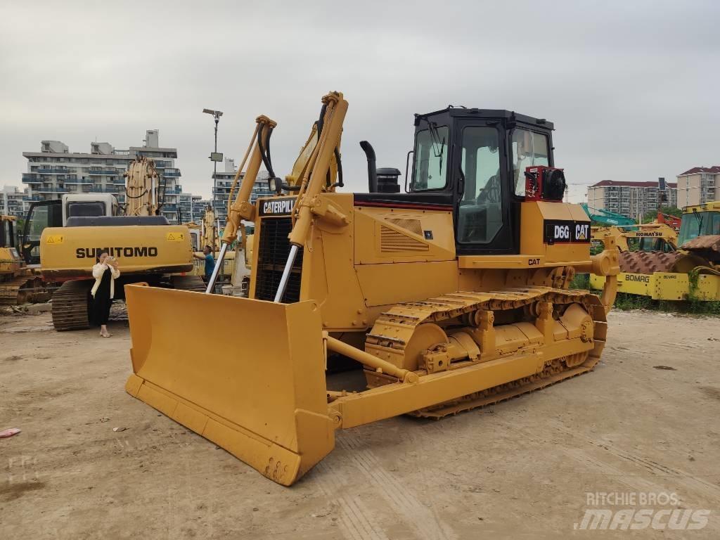 CAT D 6 G Buldožerji goseničarji