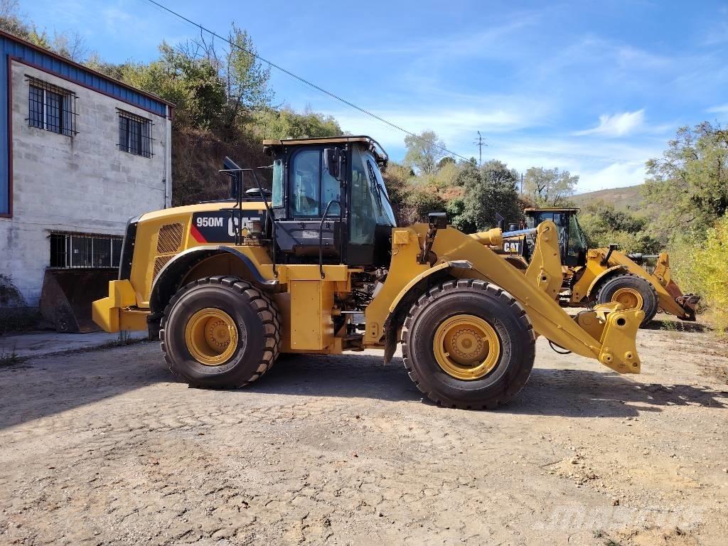 CAT 950 M Kolesni nakladalci