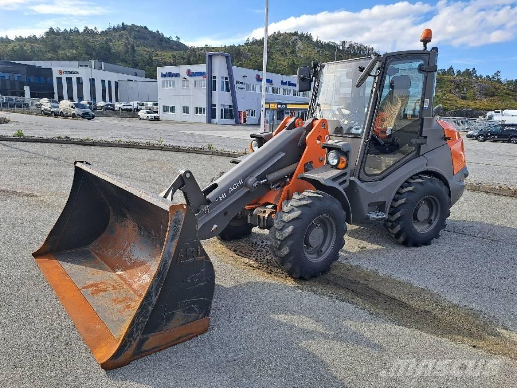 Hitachi ZW 75 Kolesni nakladalci