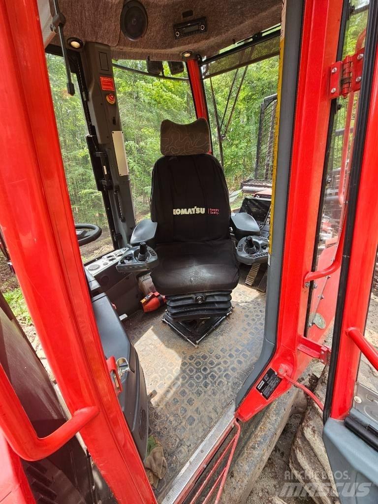 Komatsu 875 Forwarderji