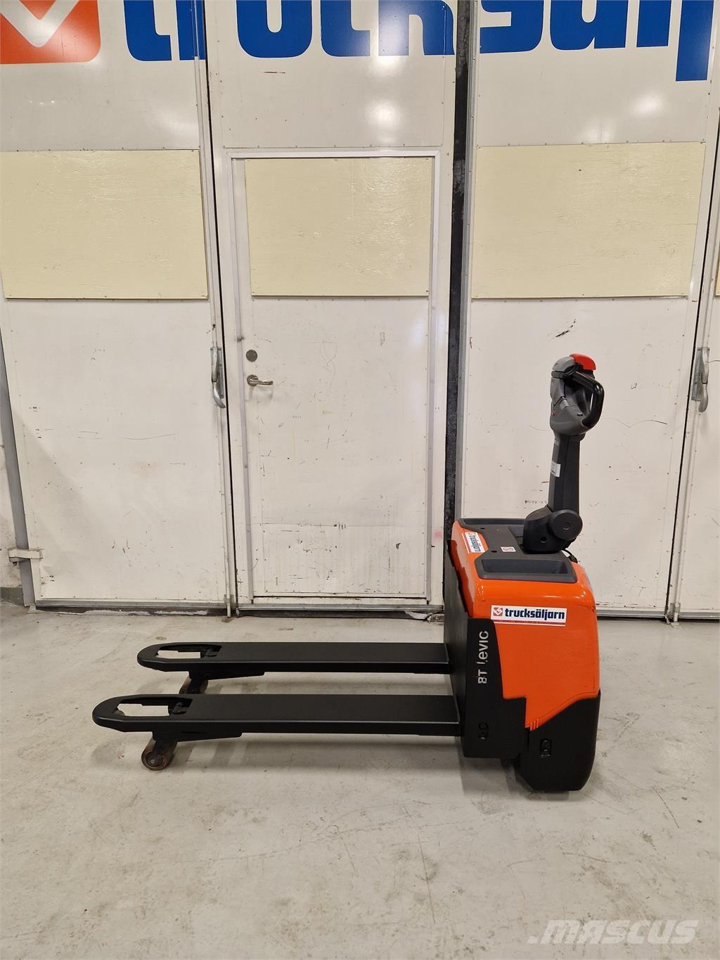 Toyota LWE130 Ročni električni viličar