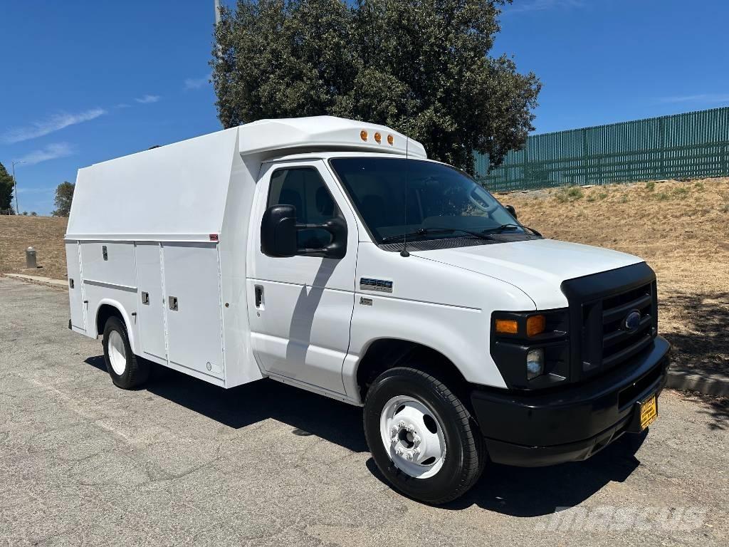 Ford Econoline E-350 Prekucniki