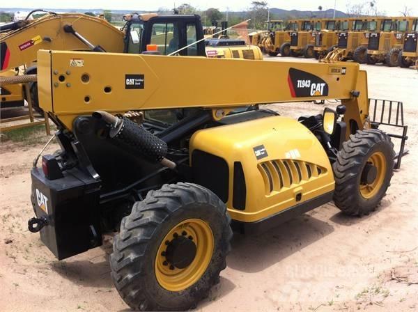 CAT TL943 (M51936) Teleskopski viličarji