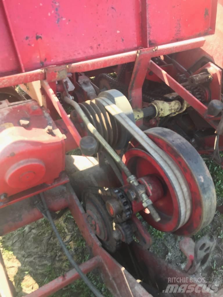 JF FCT 900 Kombajni za krmo