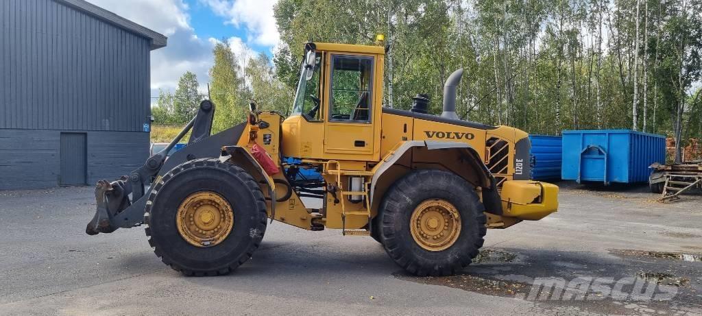 Volvo L 120 E Kolesni nakladalci