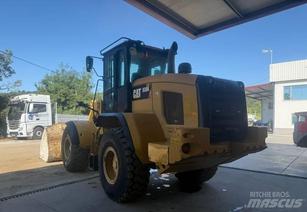 CAT 938 K Kolesni nakladalci