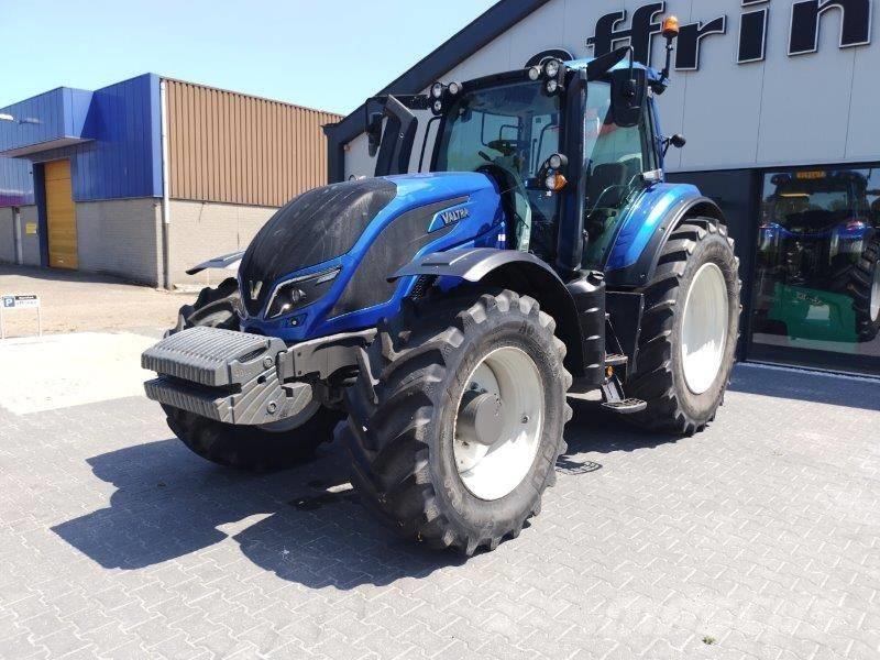 Valtra T194 A Traktorji