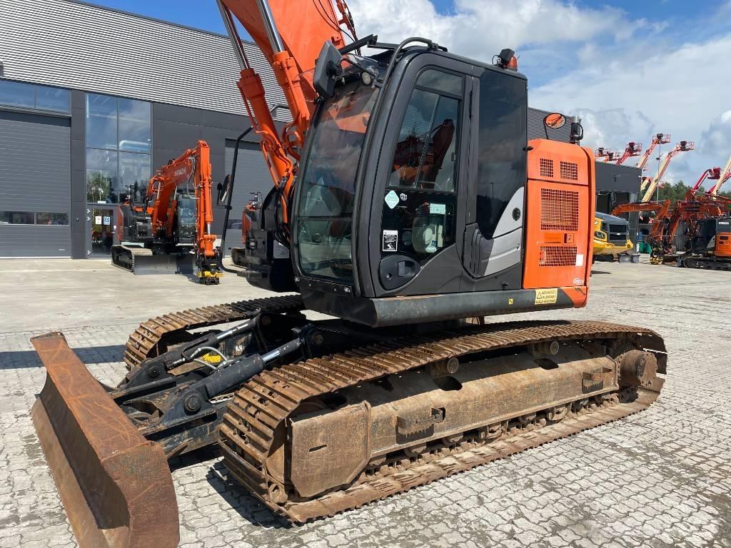 Hitachi ZX225USLC-5 Bagri goseničarji