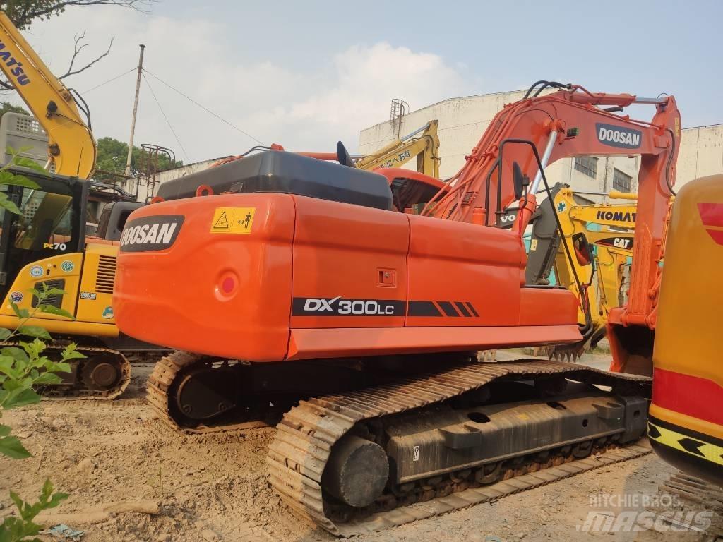 Doosan dx300 Bagri goseničarji