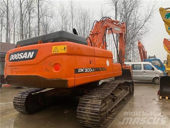 Doosan dx300 Bagri goseničarji
