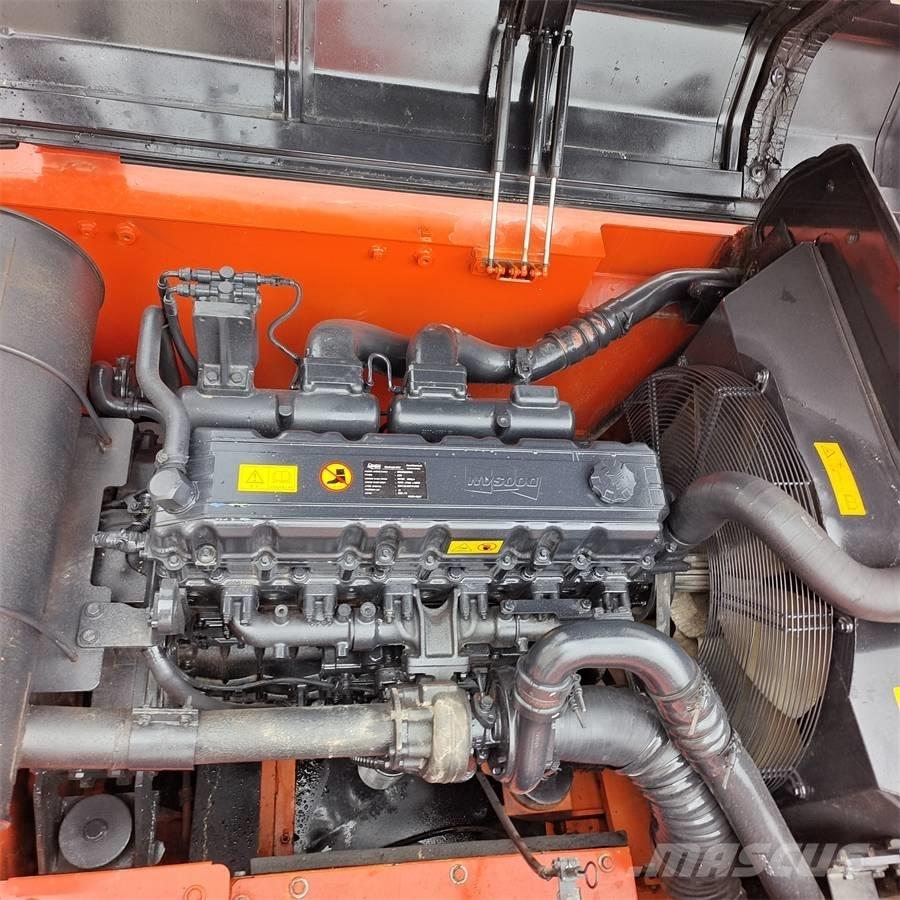 Doosan DX 340 LC Bagri goseničarji