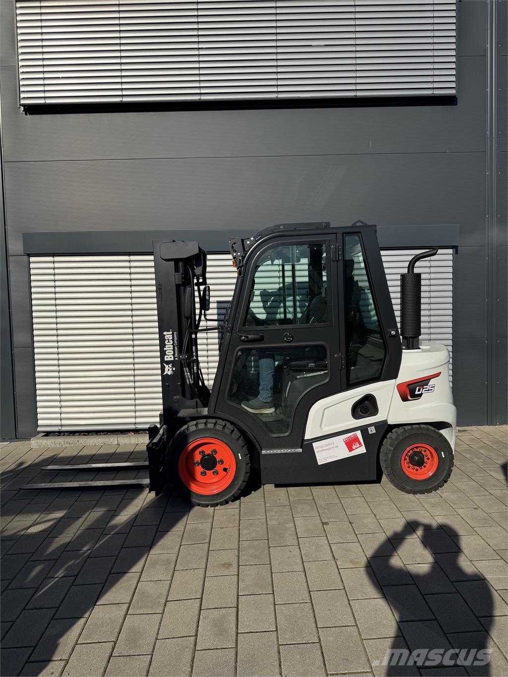 Bobcat D25NXS Dizelski viličarji