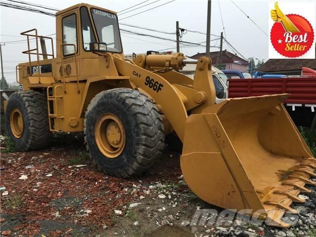 CAT 966 F Kolesni nakladalci