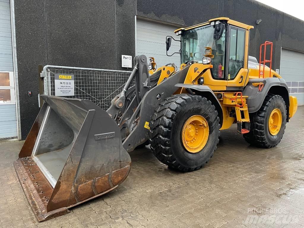 Volvo L110H Kolesni nakladalci