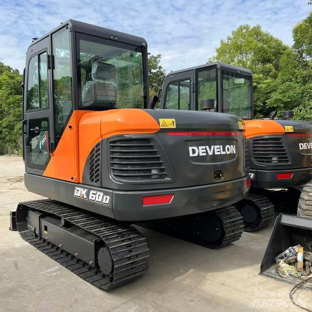 Develon DX60D Mini bagri <7t