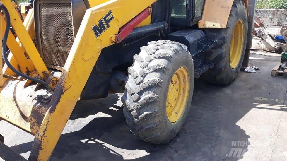 Fermec 860 Rovokopači