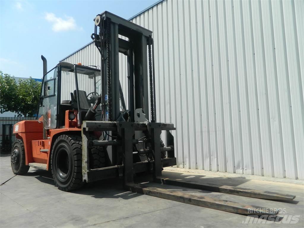 Kalmar DCE100 12 Dizelski viličarji