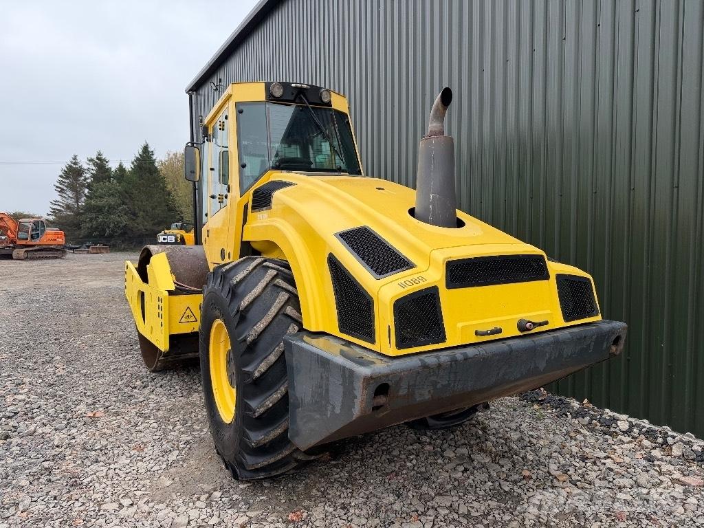 Bomag BW 213 D H-4 Enojni valjarji