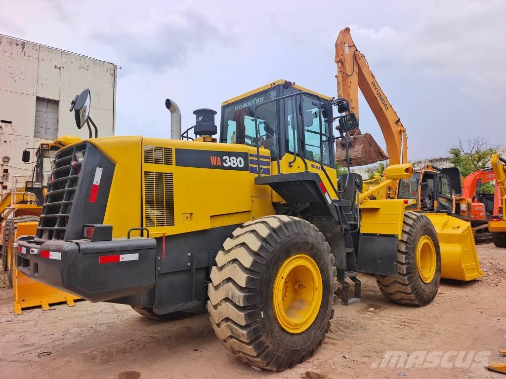 Komatsu WA 380-6 Kolesni nakladalci