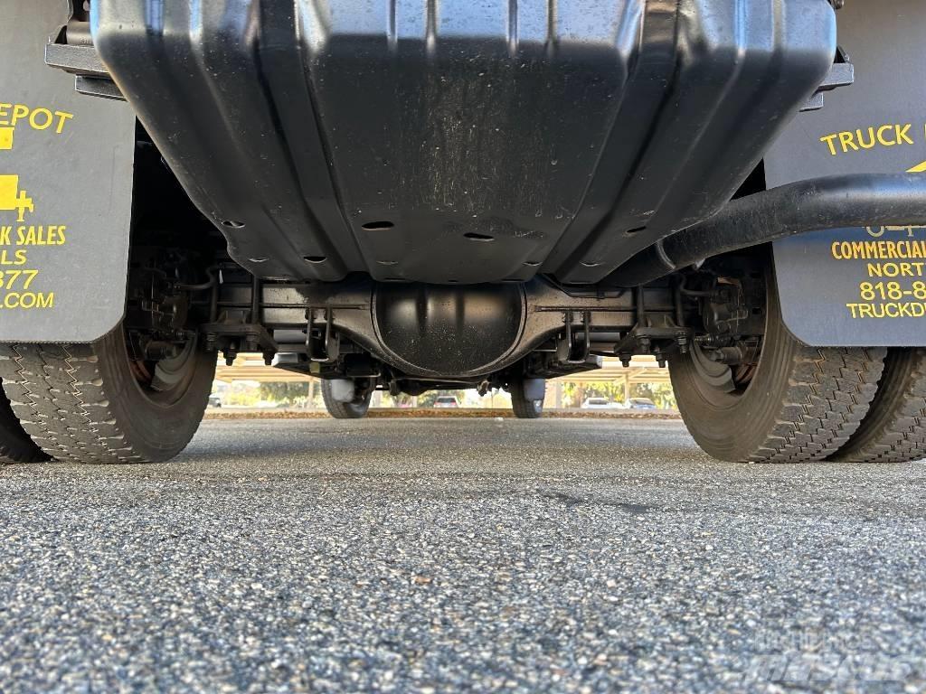 Ford F 550 SD Tovornjaki za žagovino