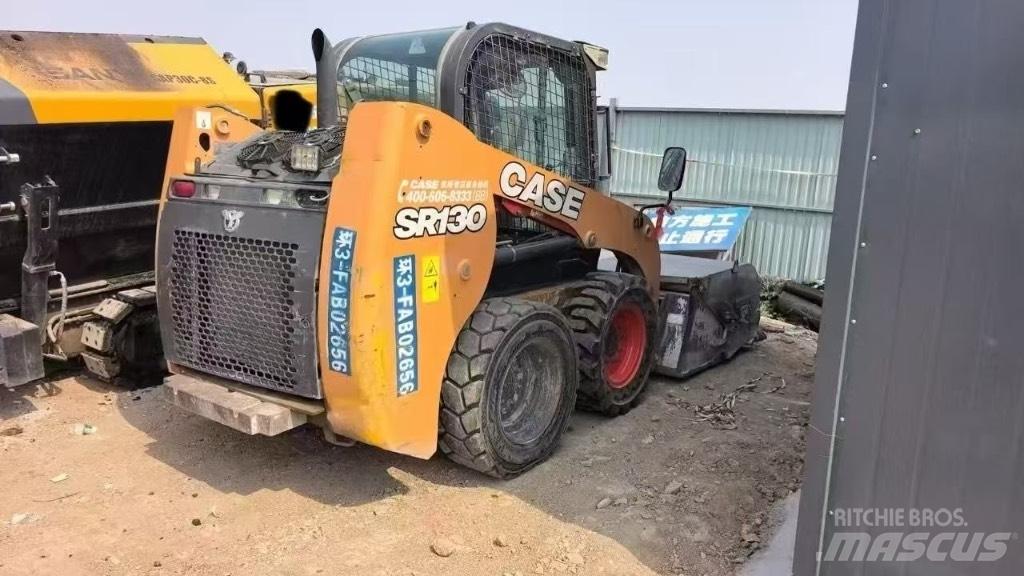 CASE SR 130 Skid steer mini nakladalci