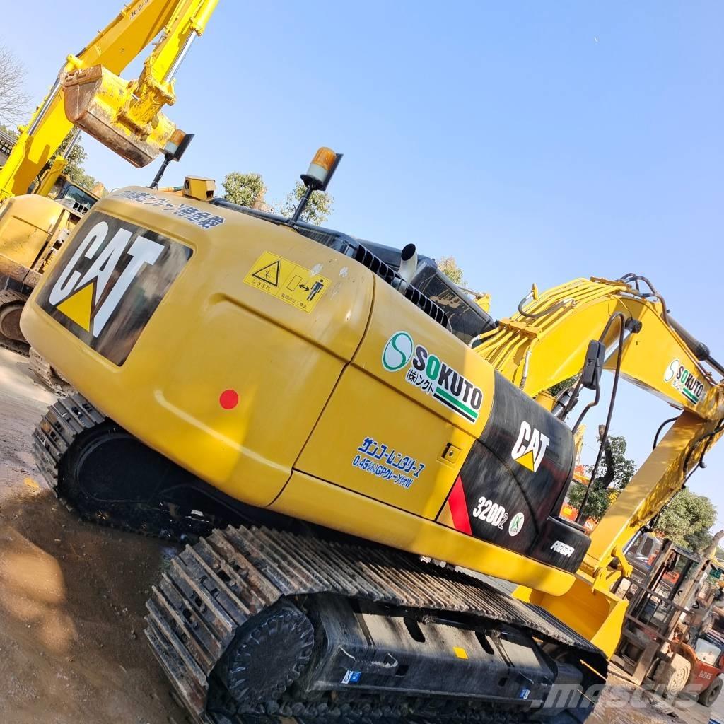 CAT 320 D2 Bagri goseničarji