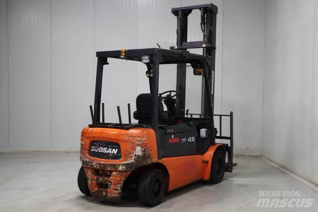Doosan B45X-5 Električni viličarji