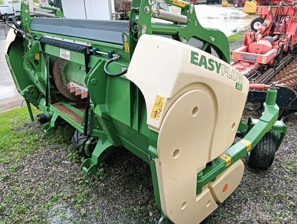 Krone Easy Flow 300 Stroji za krmo na lastni pogon