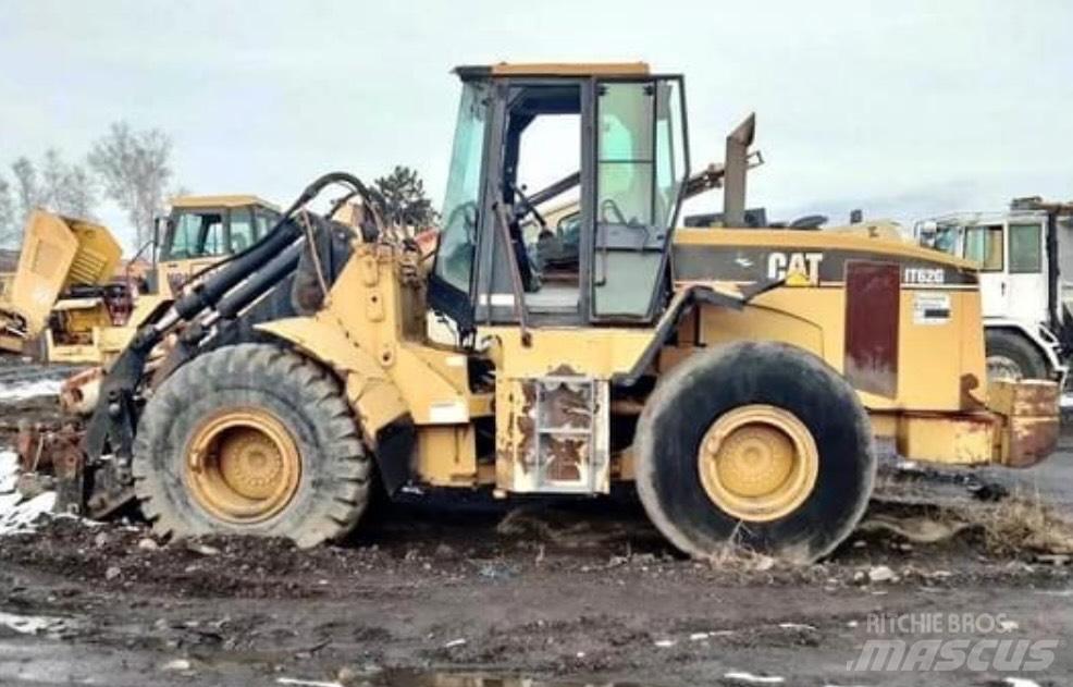 CAT IT 62 G Kolesni nakladalci