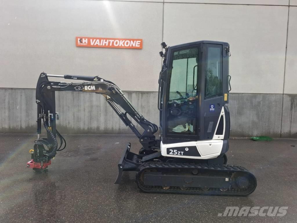 ECM 25 ZT Mini bagri <7t