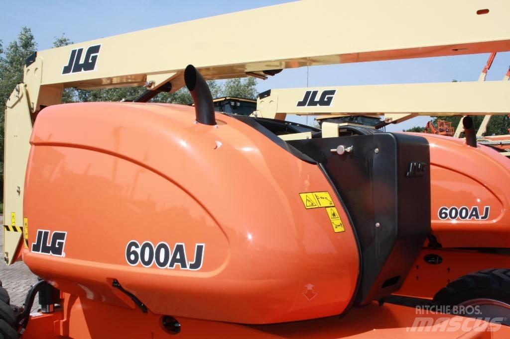 JLG 600 AJ Zglobne dvižne ploščadi