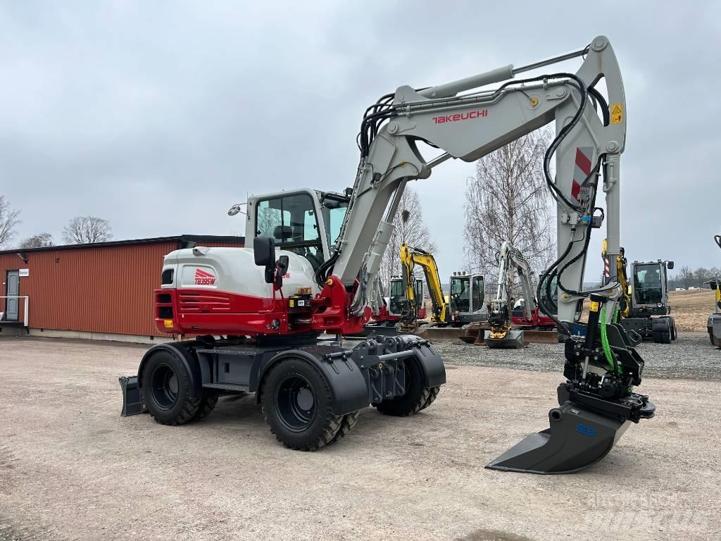 Takeuchi TB395W Bagri na kolesih