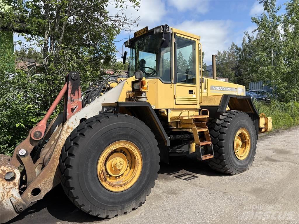 Volvo L120 C Kolesni nakladalci