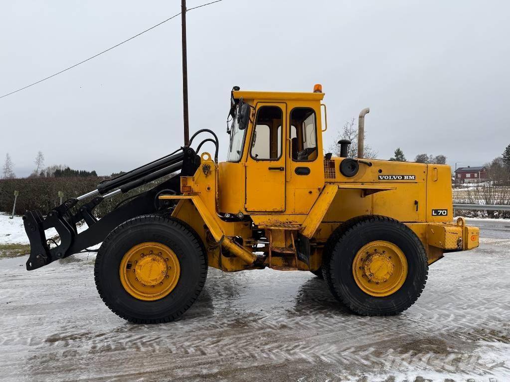 Volvo L 70 Kolesni nakladalci