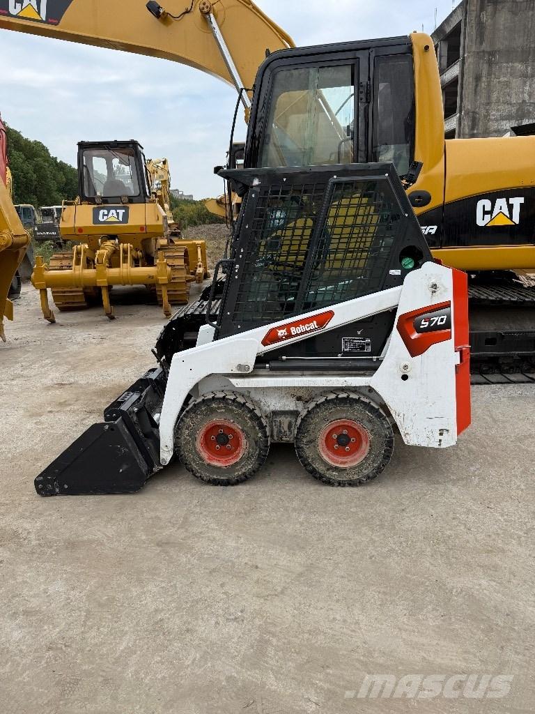 Bobcat S70 Skid steer mini nakladalci