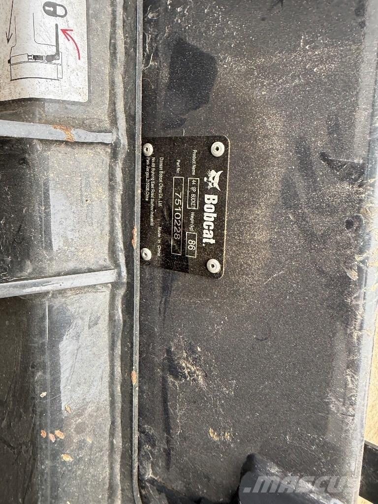 Bobcat S70 Skid steer mini nakladalci