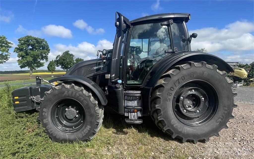 Valtra N 175 Traktorji