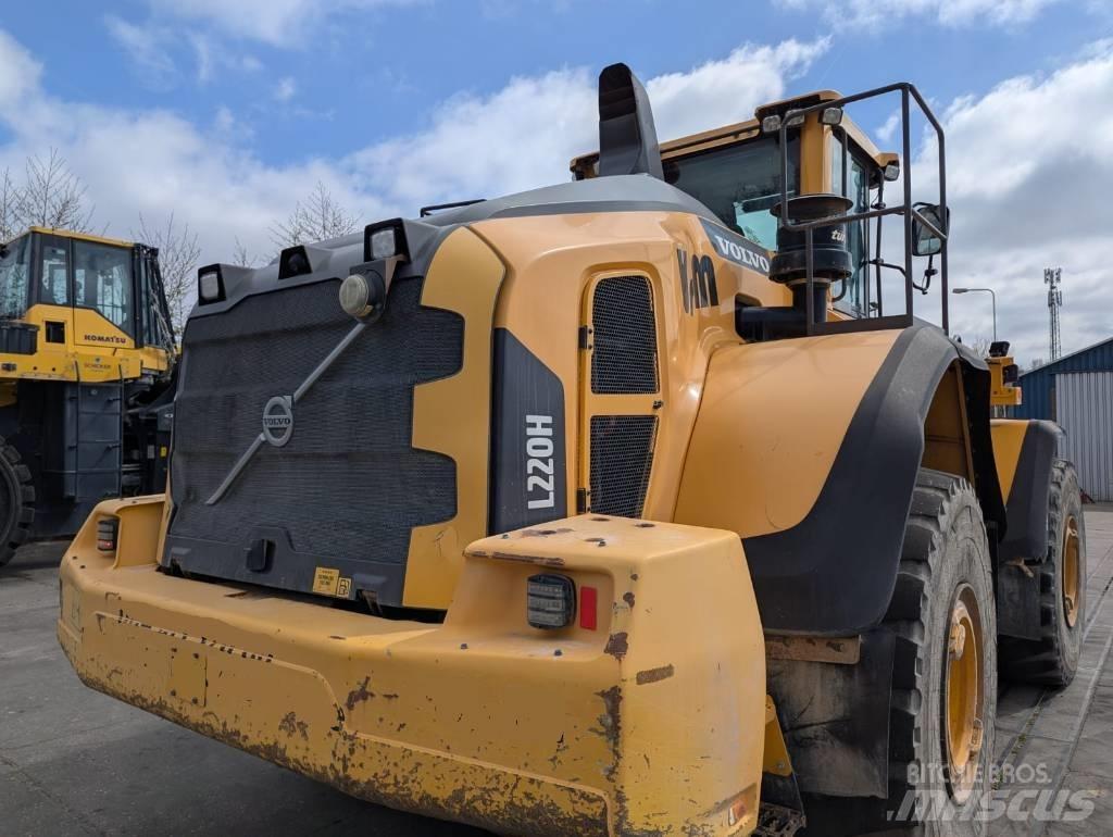 Volvo L 220 H Kolesni nakladalci