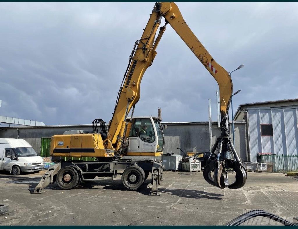 Liebherr 924 Bagri za prekladanje primarnih/sekundarnih surovin