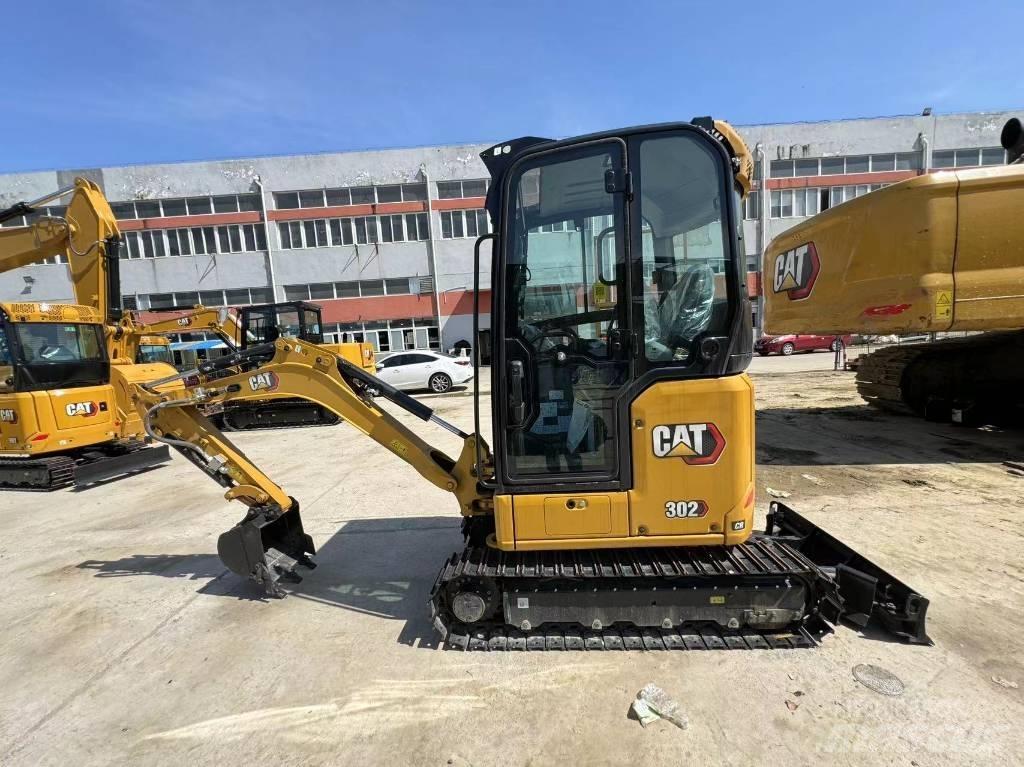 CAT 302 Mini bagri <7t