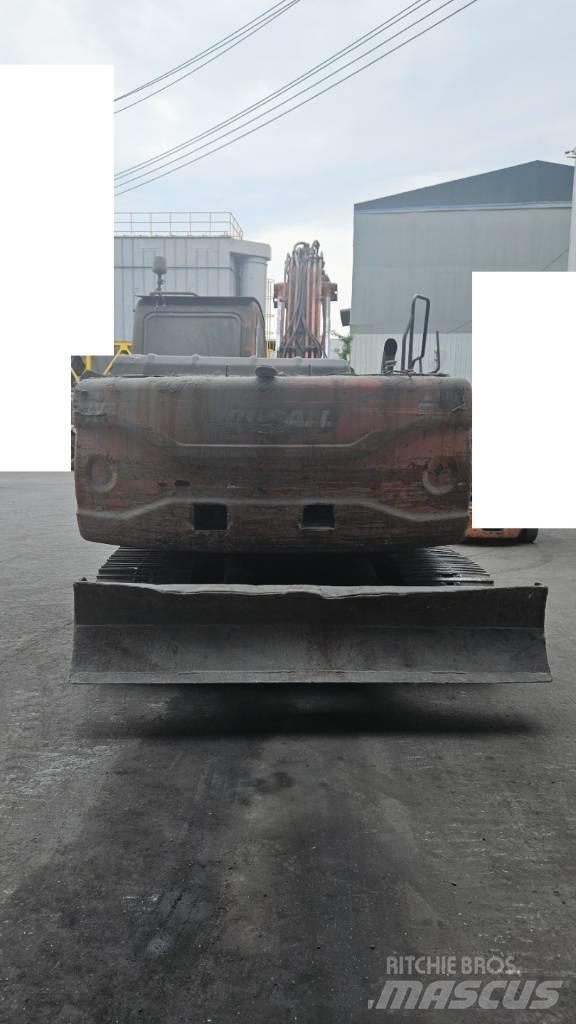 Doosan DX 140 LC Bagri goseničarji